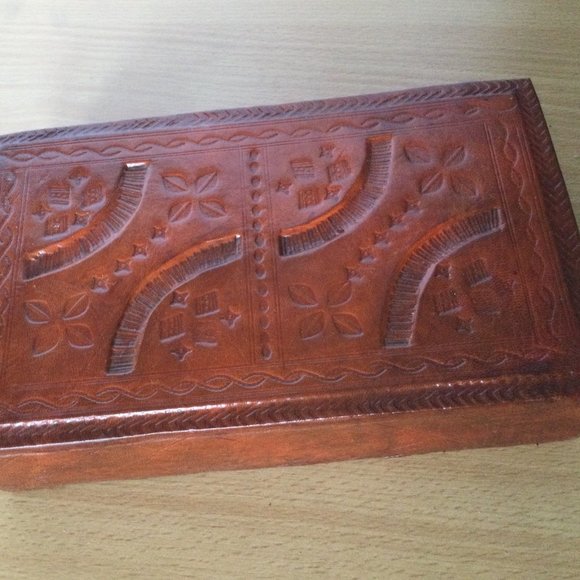 Jewelry box storage container with lid - Picture 1 of 7
